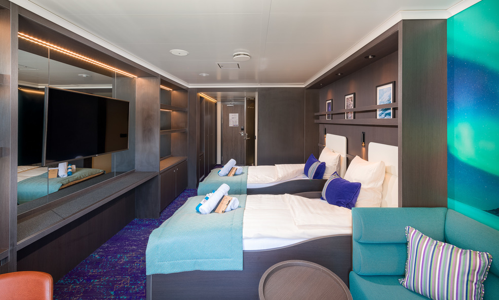 Hondius_Twin_deluxe_cabin_04.jpg_Ivan_Ivanisevic_slider_1749718704.jpg